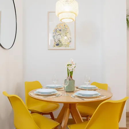 C21 Trendy 2 Bdr & Parking Downtown Apartamento *